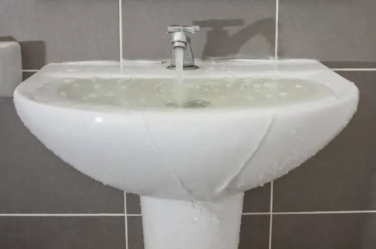 Overflowing Sink and Tub Water Damage Frisco TX Guide